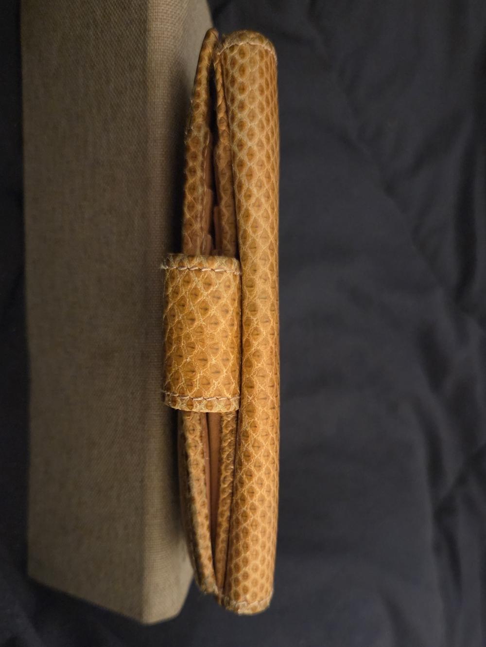 Gucci Marmont Beige and Pink Textured Leather Trifold - Picture 15 of 16